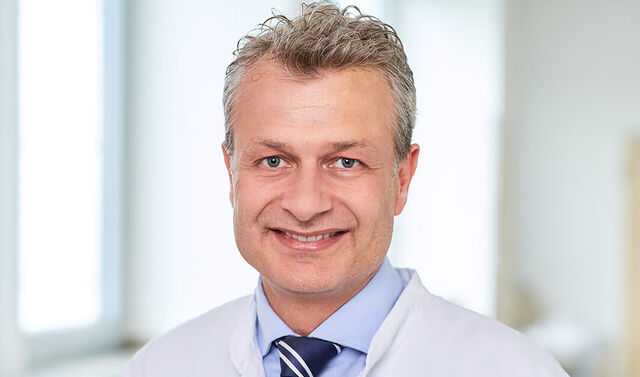 Mitarbeiter Herr Encke